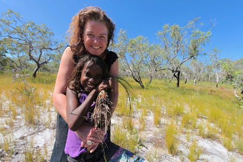 Gay-Wu Woman's 5 Day Yolngu Homeland Tour - Taree Accommodation 1