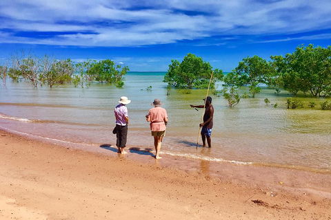 Gay-Wu Woman's 5 Day Yolngu Homeland Tour - Taree Accommodation 5