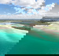 Deluxe Seaplane Tour Noosa to Glasshouse Adventure for 2 with Photobook - Taree Accommodation