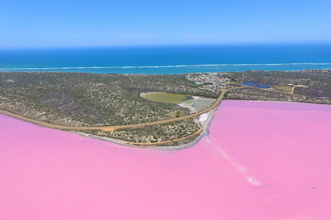 70-minute Pink Lake Scenic Flight - Taree Accommodation 2