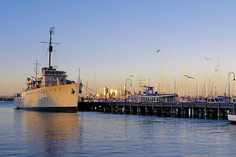 Melbourne City And Williamstown Ferry Cruise - Taree Accommodation 4