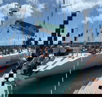 2-Night Whitsundays Sailing Cruise incl. Whitehaven Beach  Great Barrier Reef - Taree Accommodation