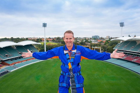 RoofClimb Adelaide Oval Experience - Taree Accommodation 5