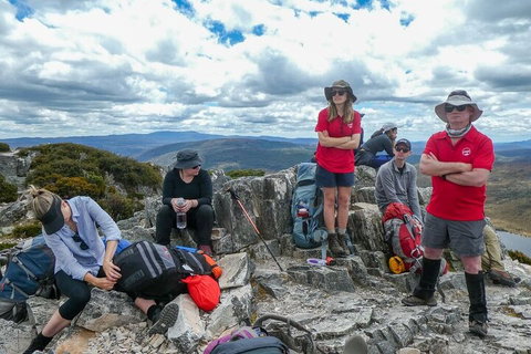 6 Day Trek The Cradle Mountain Overland Track - Taree Accommodation 0