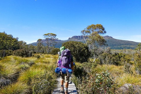 6 Day Trek The Cradle Mountain Overland Track - Taree Accommodation 4