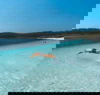 Lake McKenzie Full-Day Tour with Lunch from Hervey Bay - Taree Accommodation