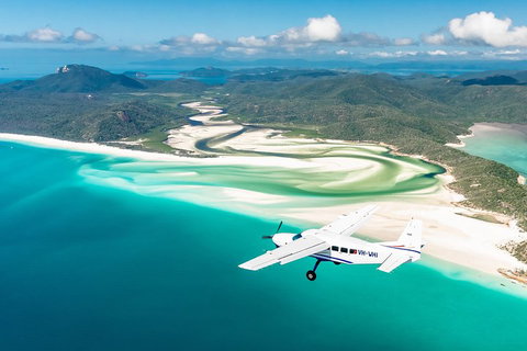 Scenic Flight - Great Barrier Reef, Heart Reef, Whitehaven Beach & Hill Inlet! - Taree Accommodation 5
