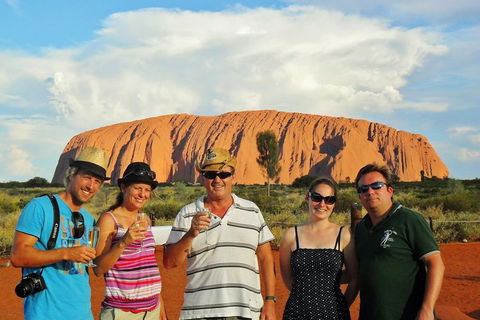 Ayers Rock Day Trip From Alice Springs Including Uluru, Kata Tjuta And Sunset BBQ Dinner - Taree Accommodation 0