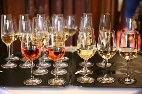 Yarra Valley Private Car Winery Tour And Chocolate.1-7 Passengers One Car Price - Taree Accommodation 3