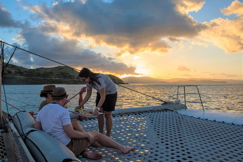 Sunset Sail In The Whitsundays - Taree Accommodation 2