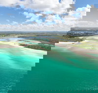 Deluxe Seaplane Tour Noosa to Glasshouse Adventure for 2 with Photobook - Taree Accommodation