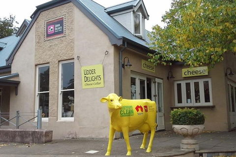 Adelaide Hills Regional / Hahndorf German Village Tour - Taree Accommodation 2