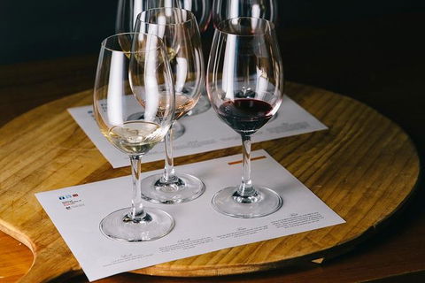 Australian Wine Discovery Tour With Tastings - Taree Accommodation 2